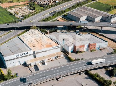 Nau industrial de lloguer a Carrer Marconi 3