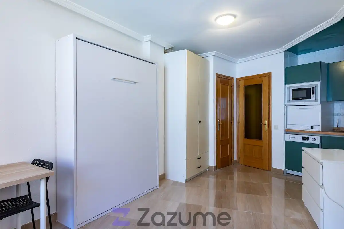 Wohnung zur Miete in C. de Leganitos, Palacio