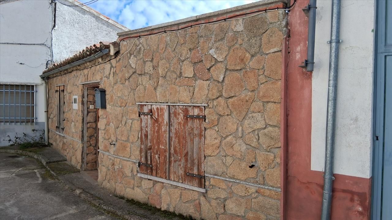Single-family semi-detached for sale in Miguel Hernandez , Garcihernández