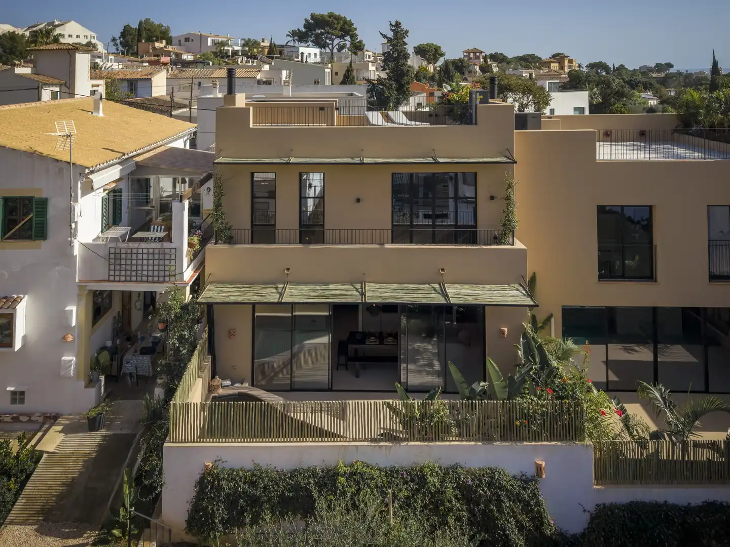 Exterior view of Houses for sale in  Palma de Mallorca  with Air Conditioner, Heating and Storage room