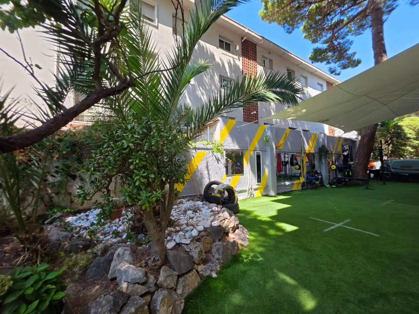 Exterior view of Flat for sale in Castelldefels  with Heating, Parquet flooring and Terrace