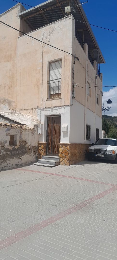 Exterior view of Single-family semi-detached for sale in Urrácal  with Furnished