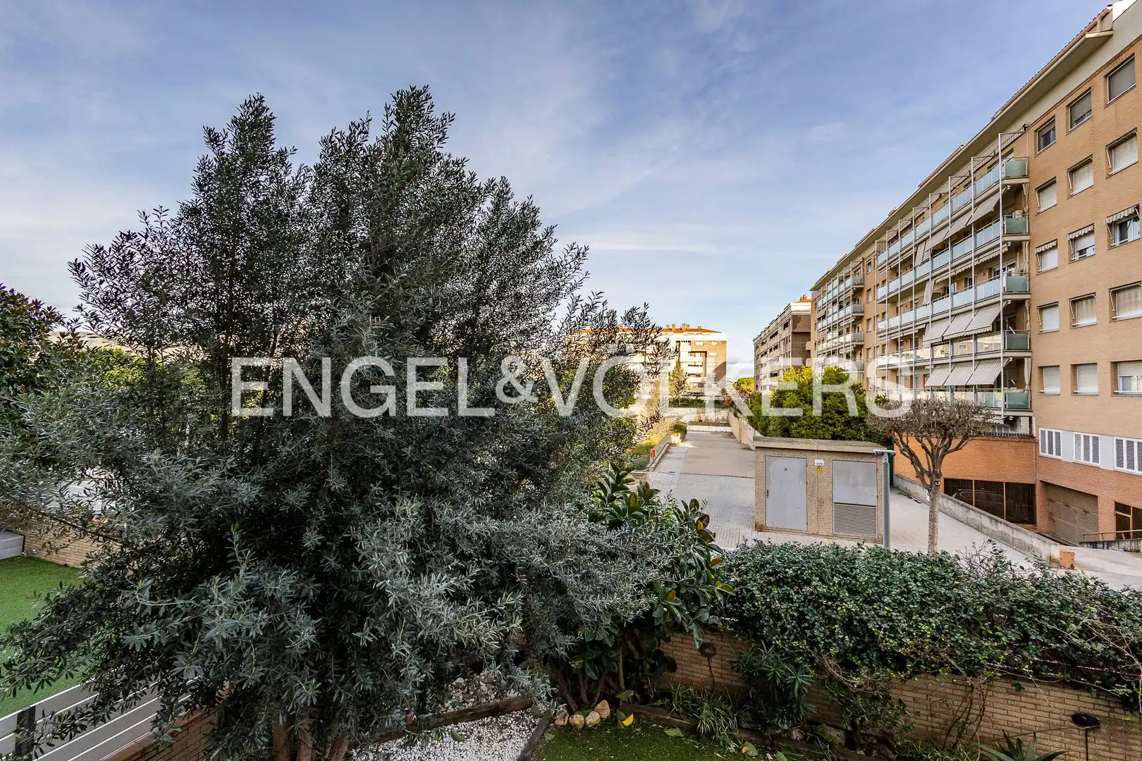Exterior view of Flat for sale in Sant Joan Despí  with Air Conditioner, Heating and Terrace