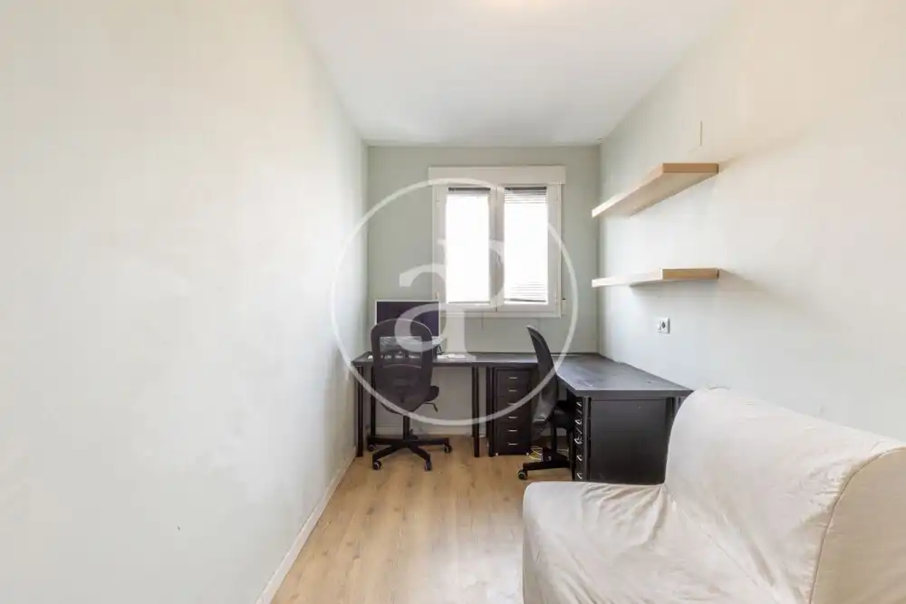 Schlafzimmer von Dachboden zum Verkauf in Valencia mit Klimaanlage, Heizung und Privatgarten