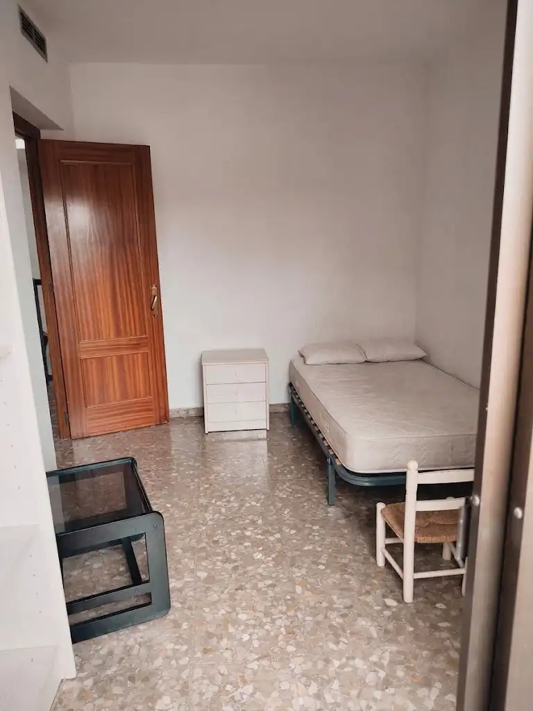 Dormitori de Casa adosada en venda en Almería amb Aire condicionat, Terrassa i Moblat