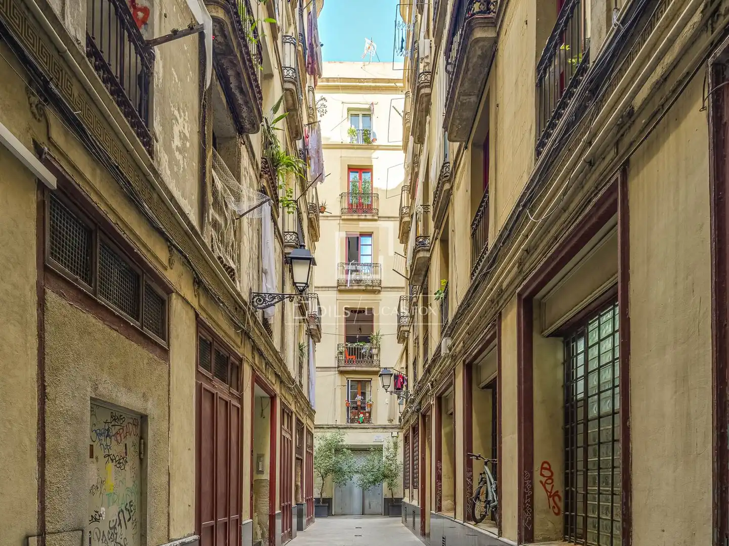 Außenansicht von Wohnung zum Verkauf in Barcelona mit Klimaanlage, Heizung und Parkett