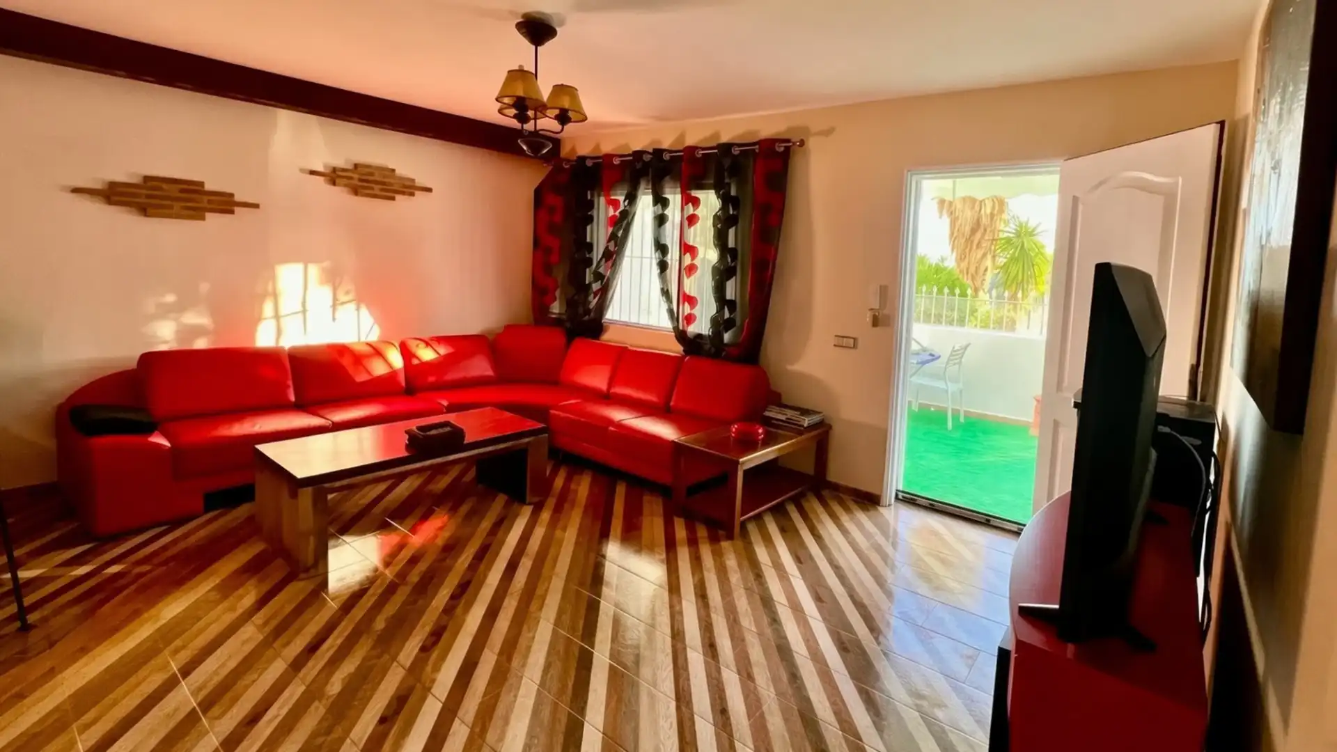 Living room of Ground floor for sale in Estepona  with Terrace, Storage room and Furnished