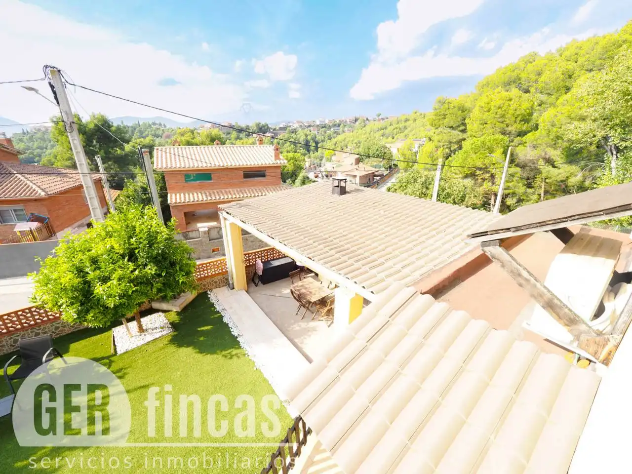 Vista exterior de Casa o chalet en venta en Terrassa con Aire acondicionado, Calefacción y Jardín privado