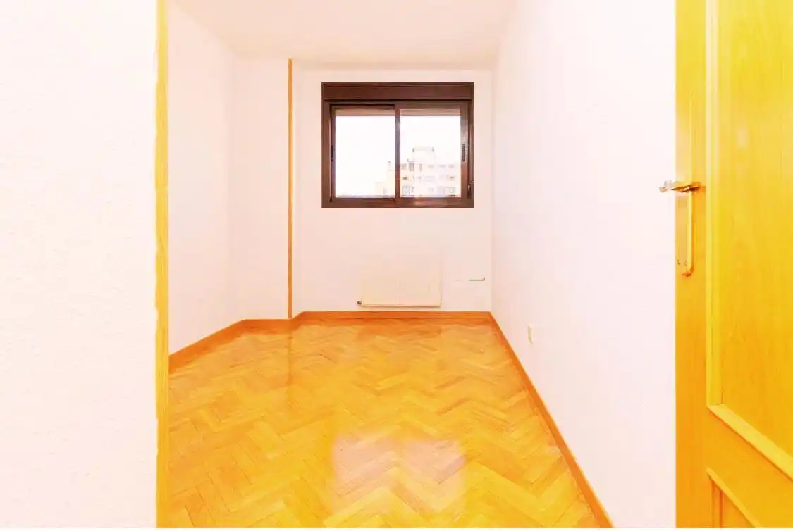Habitación de Piso en venta en Madrid con Aire acondicionado, Calefacción y Trastero