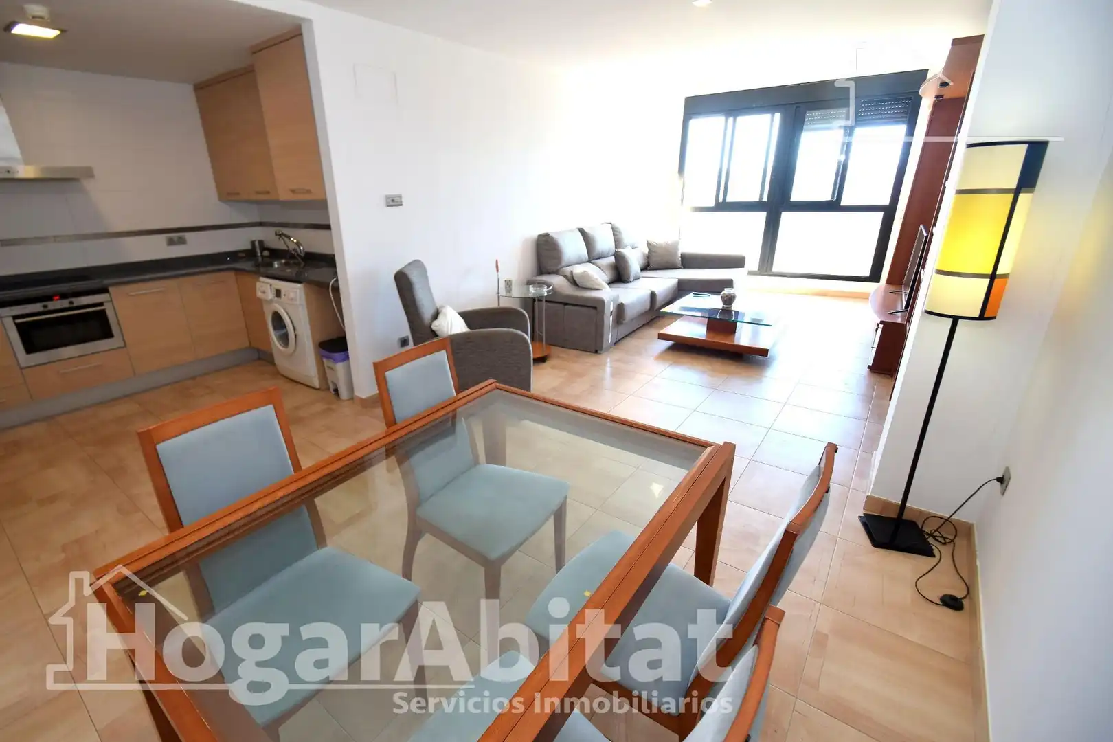 Sala d'estar de Pis en venda en Castellón de la Plana / Castelló de la Plana amb Aire condicionat, Calefacció i Moblat