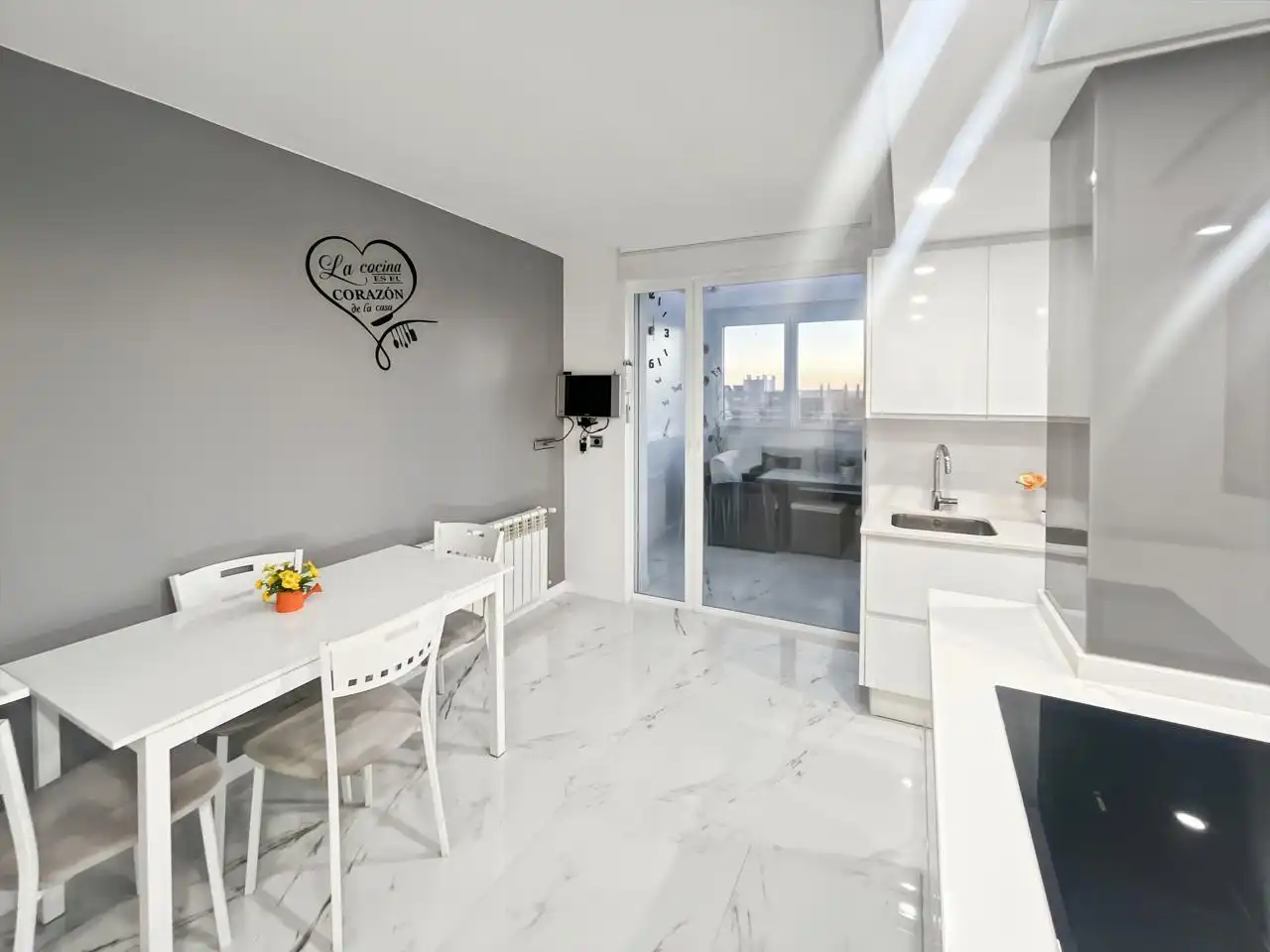 Cocina de Ático en venta en Madrid con Aire acondicionado, Calefacción y Terraza