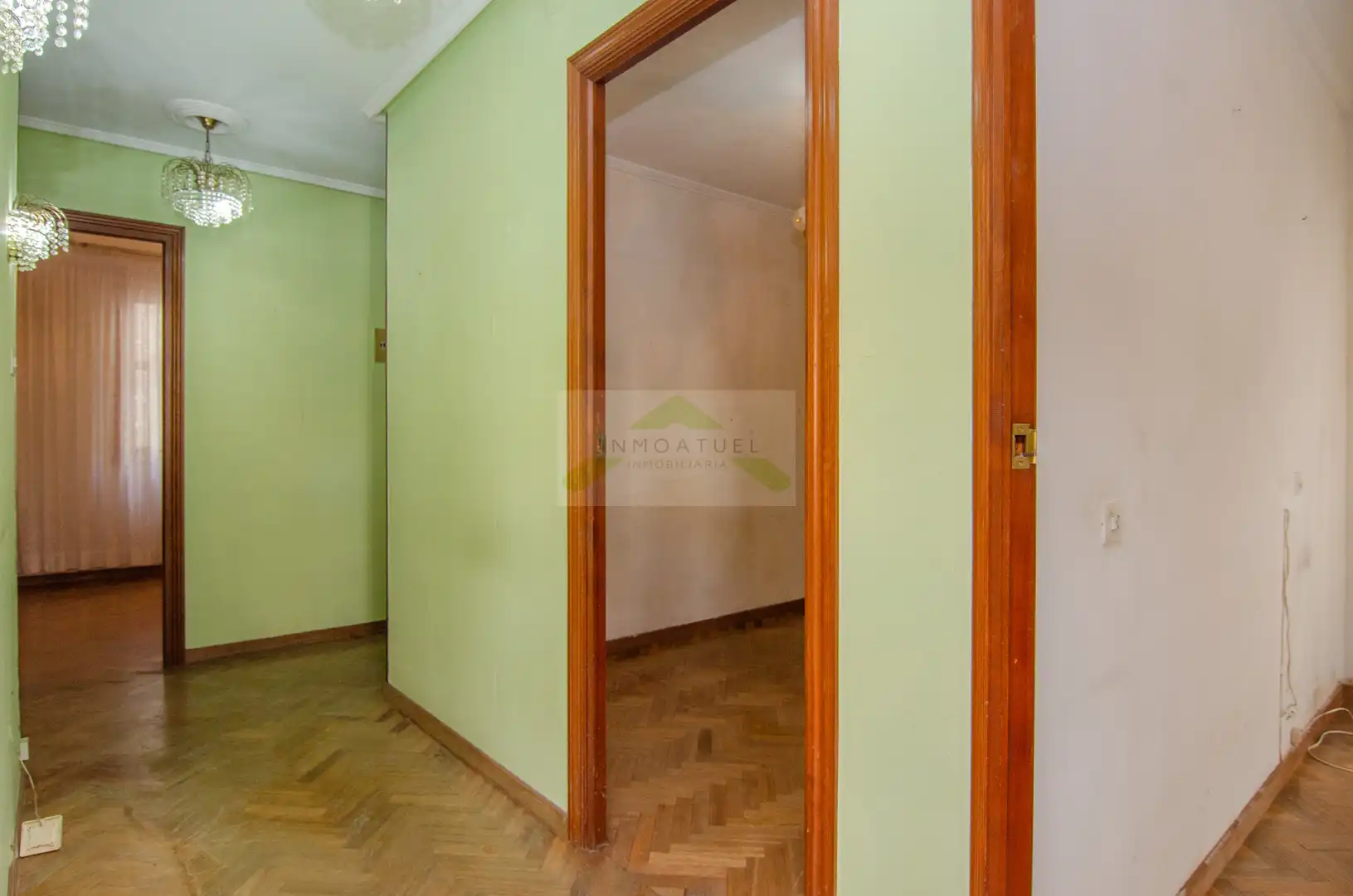Schlafzimmer von Wohnung zum Verkauf in A Coruña Capital  mit Ofen und Waschmaschine