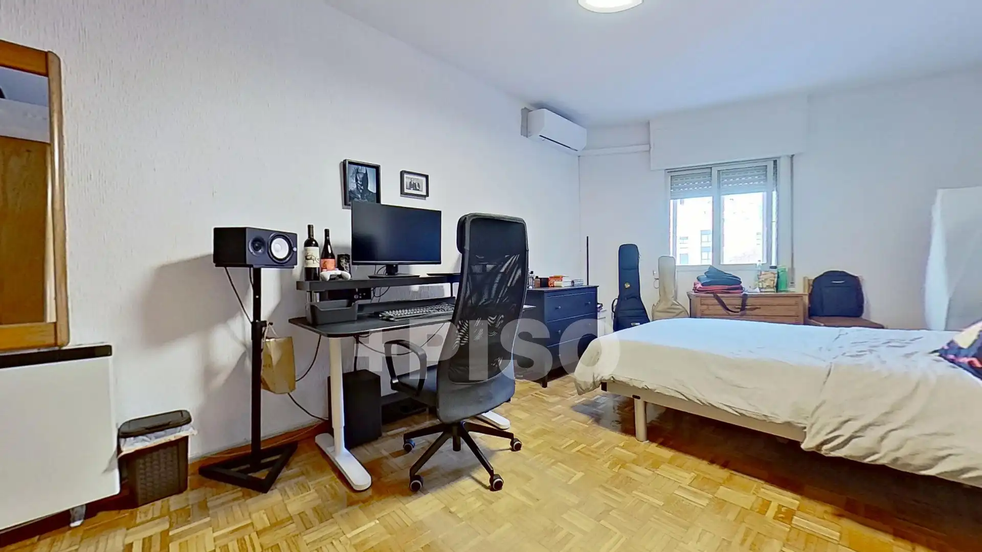 Bedroom of Flat for sale in Madrid  with Air Conditioner, Heating and Parquet flooring