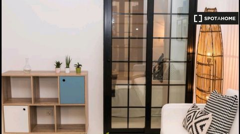 Apartamento de 2 dormitorios en alquiler en Embajadores, Madrid, image 5