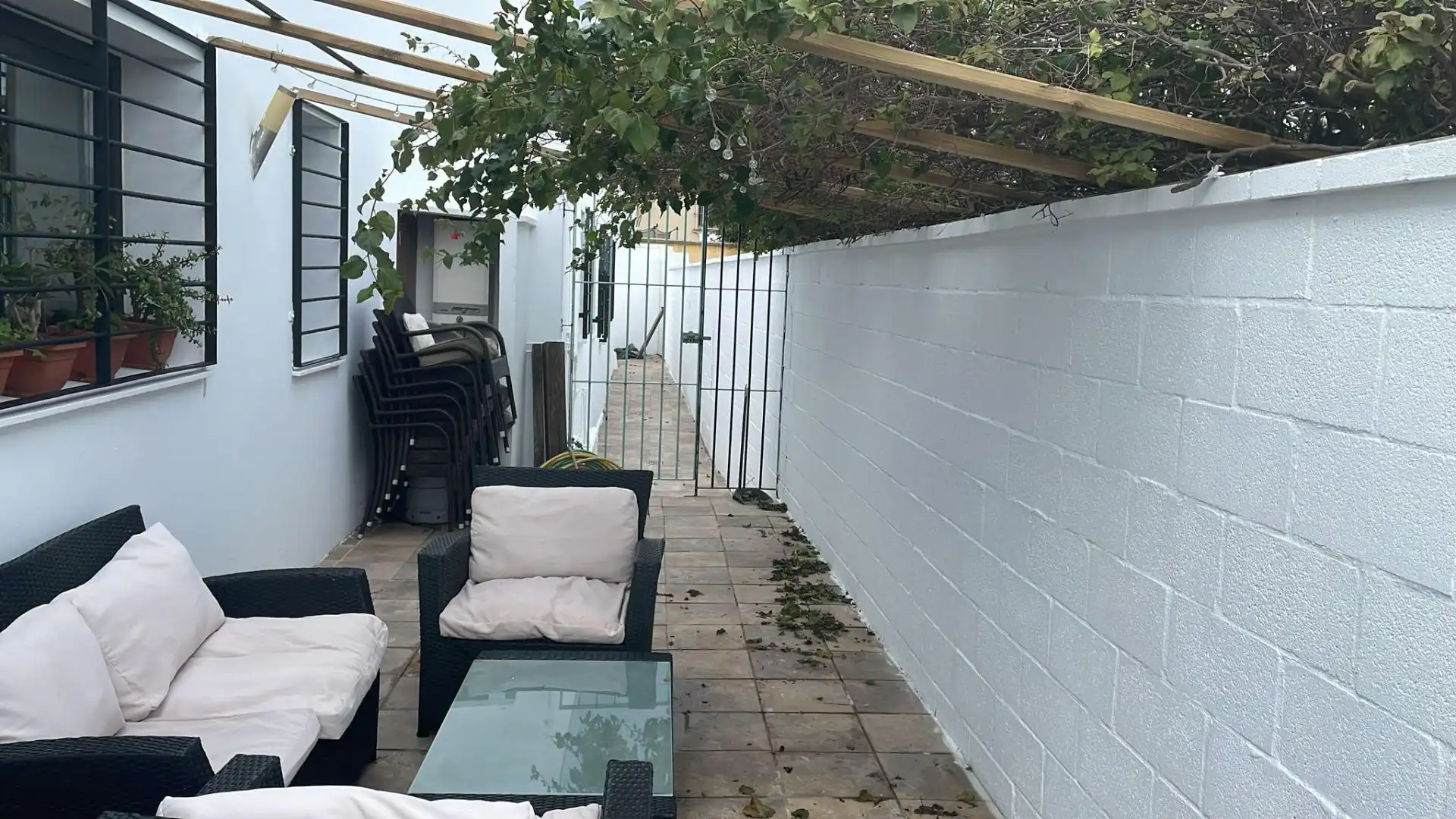 Terrasse von Haus oder Chalet zum Verkauf in Algeciras mit Klimaanlage, Heizung und Privatgarten