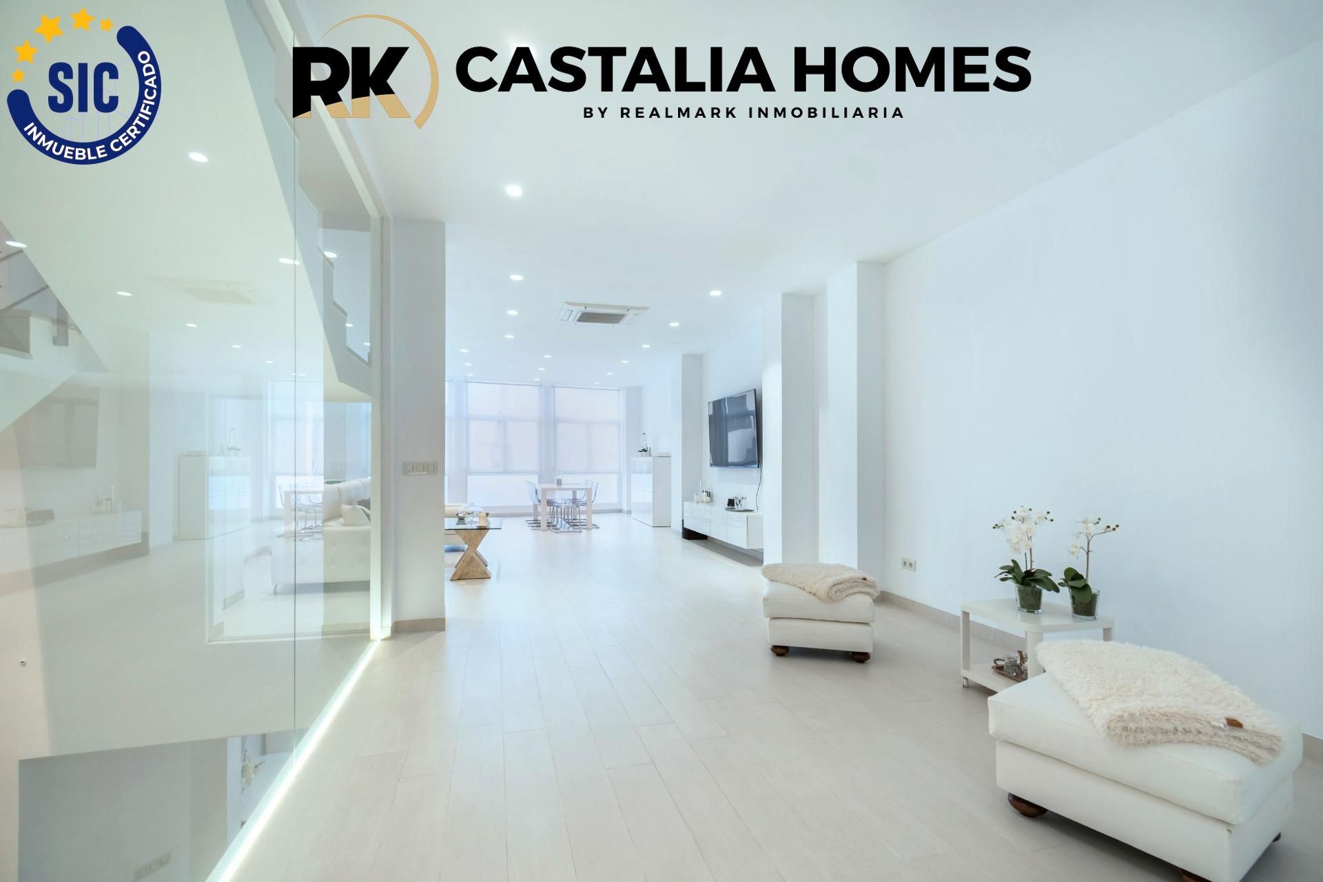 Casa adosada en venta en Castellón de la Plana / Castelló de la Plana con Aire acondicionado, Jardín privado y Terraza