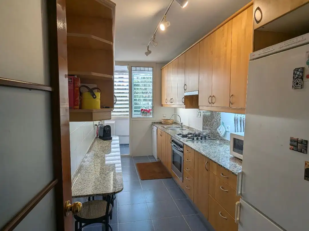 Flat with garden for sale in Carrer de Fructuós Gelabert 7, imagen 3