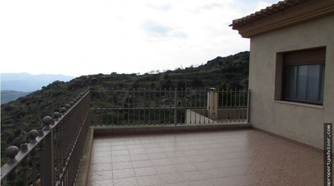 EXCLUSIVA VILLA EN BEDAR