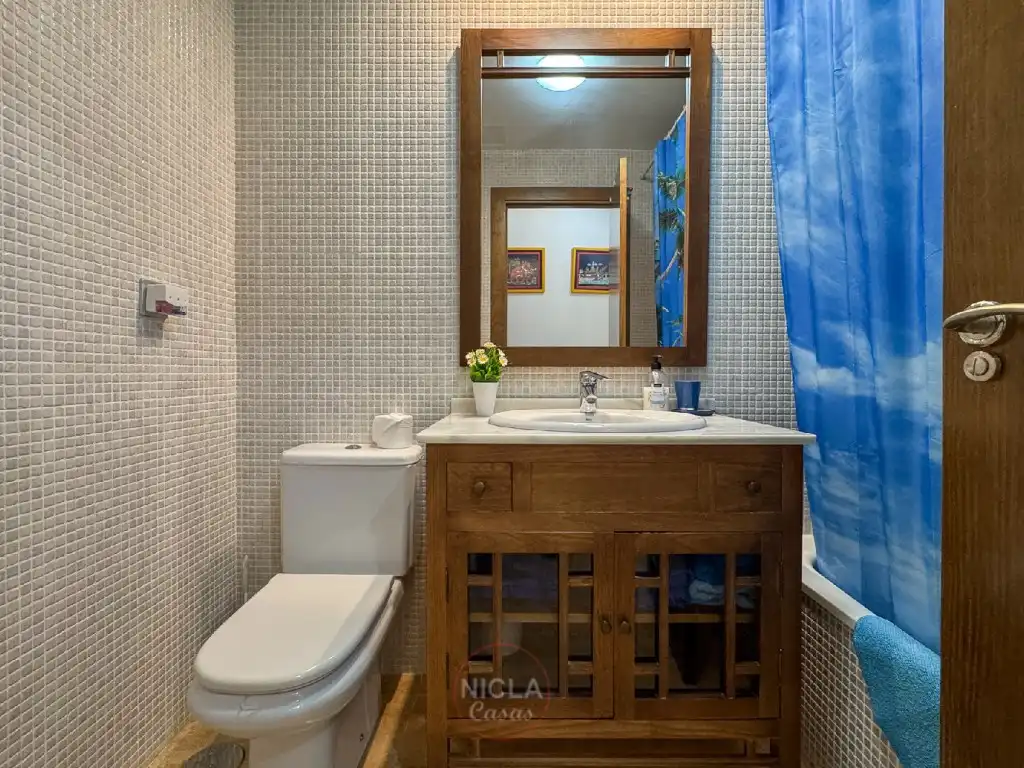 Bathroom of Apartments for rent in Las Salinas
