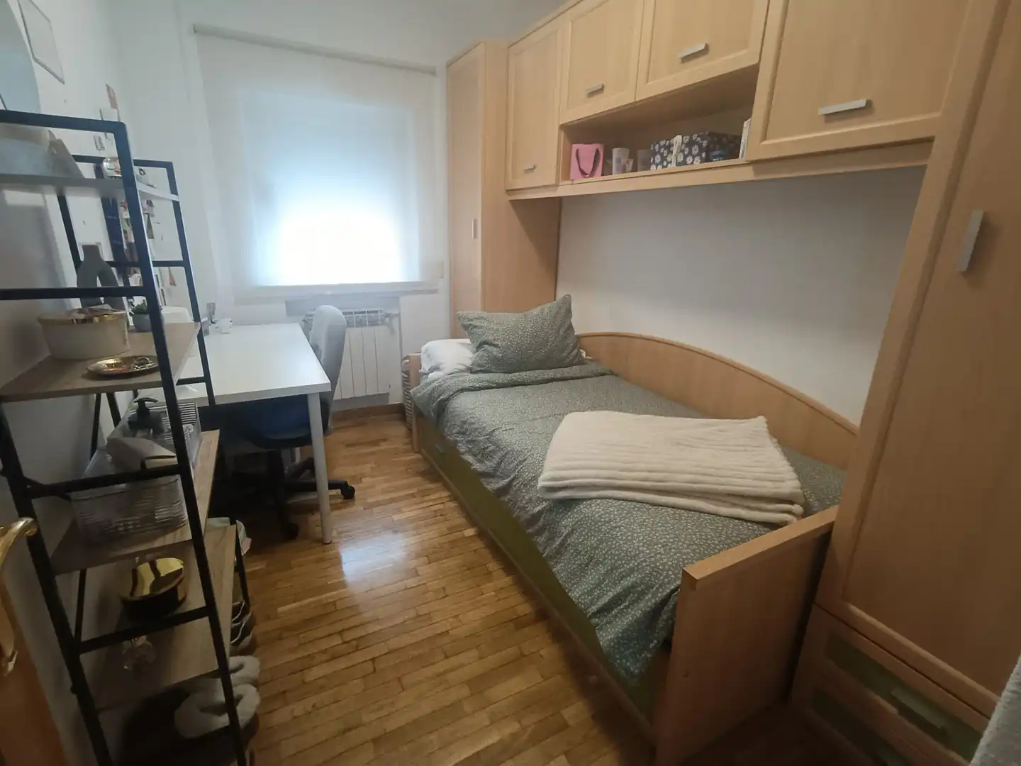 Bedroom of Flat for rent in Salamanca  with Heating, Parquet flooring and Furnished