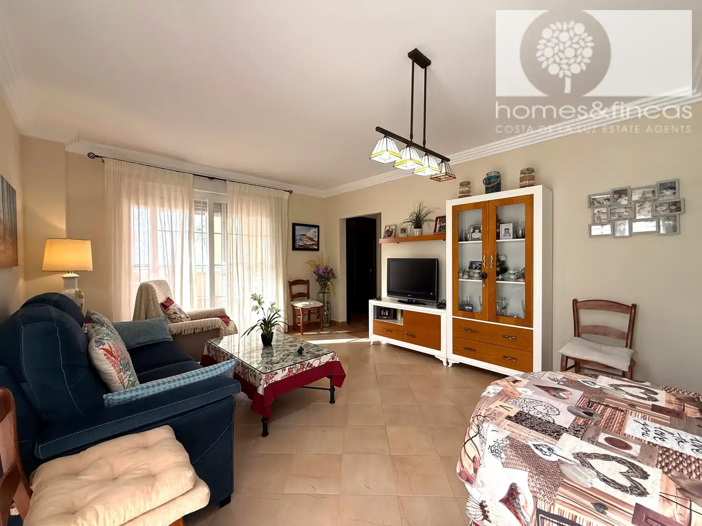 Sala de estar de Piso en venta en Ayamonte con Terraza, Amueblado y Horno