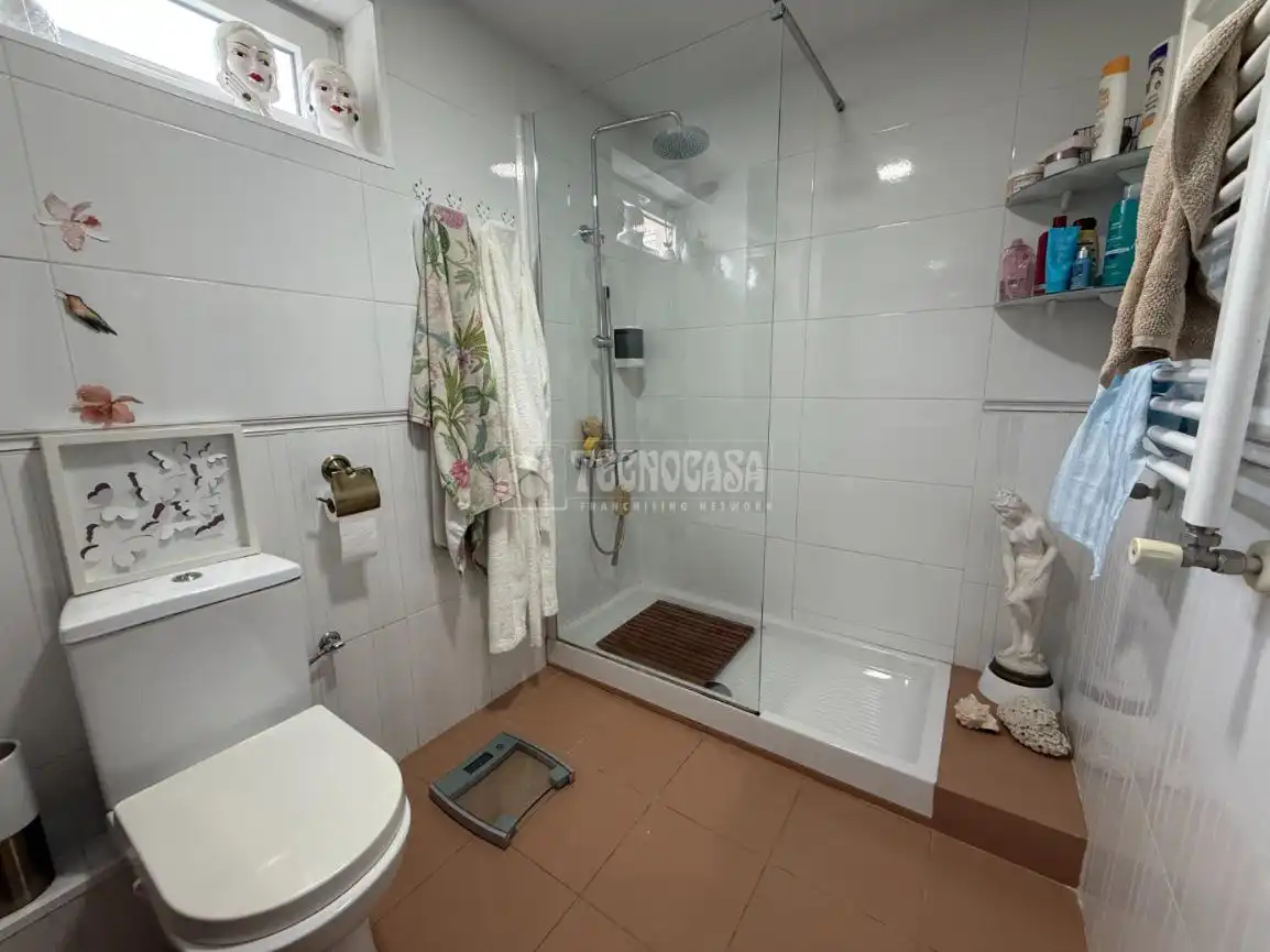 Baño de Piso en venta en Madrid con Aire acondicionado y Calefacción