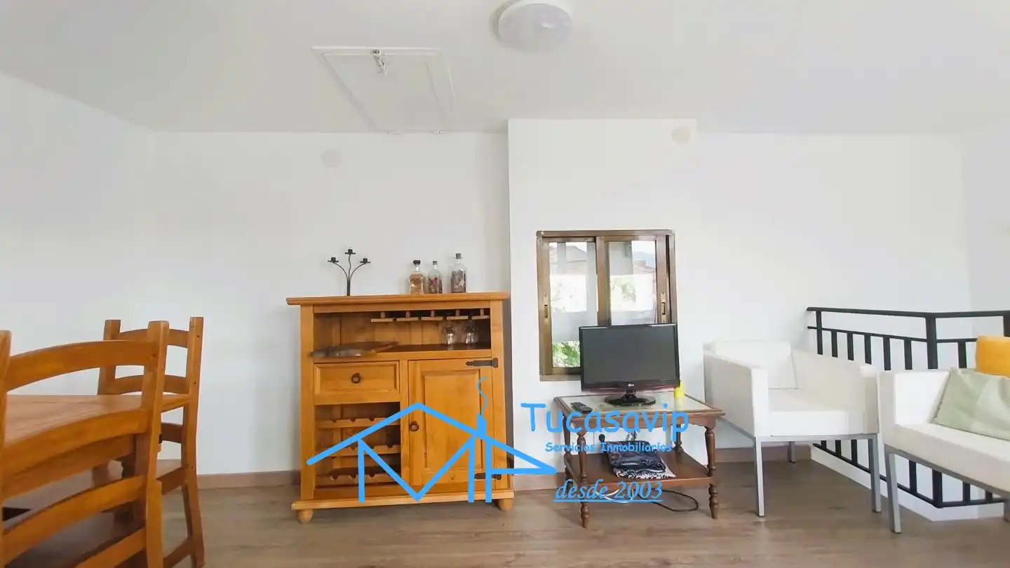 Sala d'estar de Casa o xalet en venda en Sotillo de la Adrada amb Terrassa