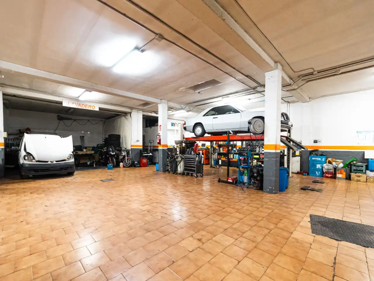 Local comercial en traspaso en Calle Río de Oro 23, imagen 4
