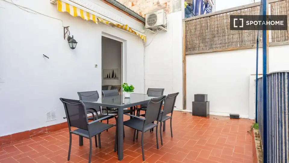 Terrassa de Pis de lloguer en Sitges amb Aire condicionat, Calefacció i Moblat