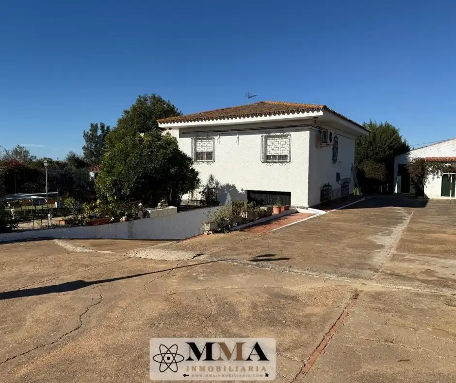 Vista exterior de Finca rústica en venda en El Rompido amb Aire condicionat, Calefacció i Jardí privat