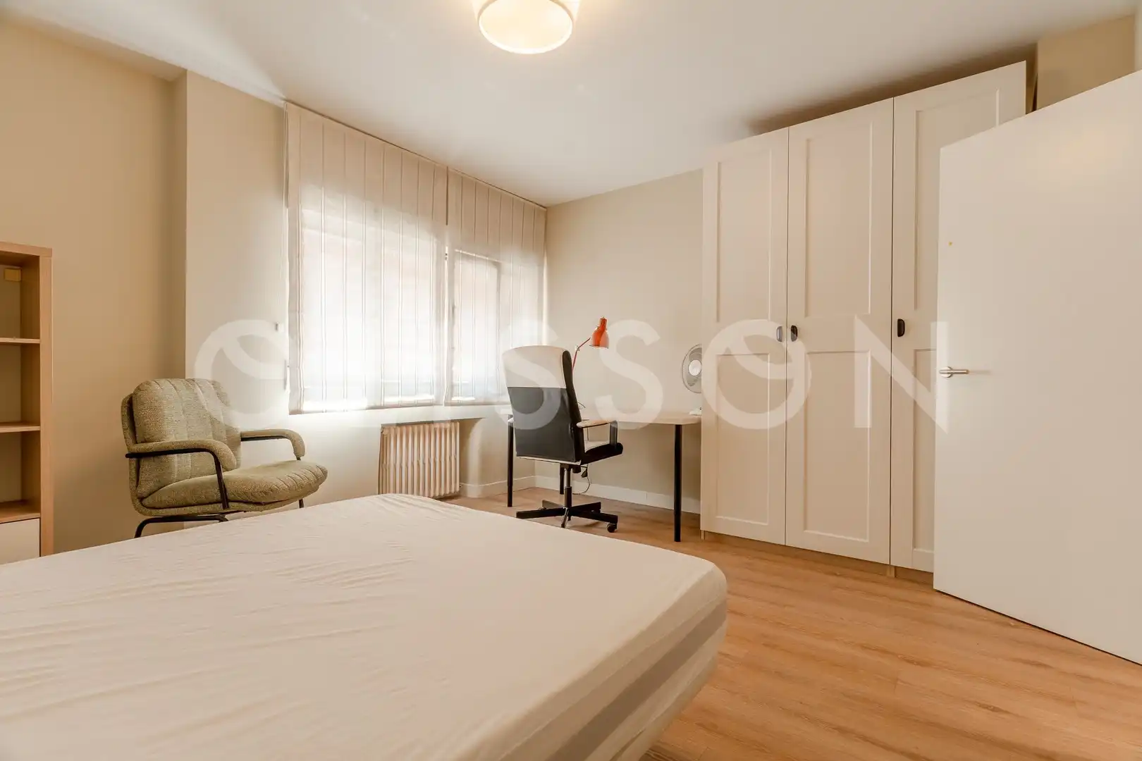 Habitación de Piso en venta en Madrid con Calefacción, Terraza y Trastero