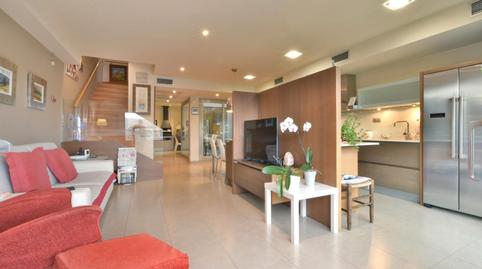 Foto 2 de Casa adosada en venta en Carrer de la Poetessa Caparà, Sant Pere Nord, Barcelona