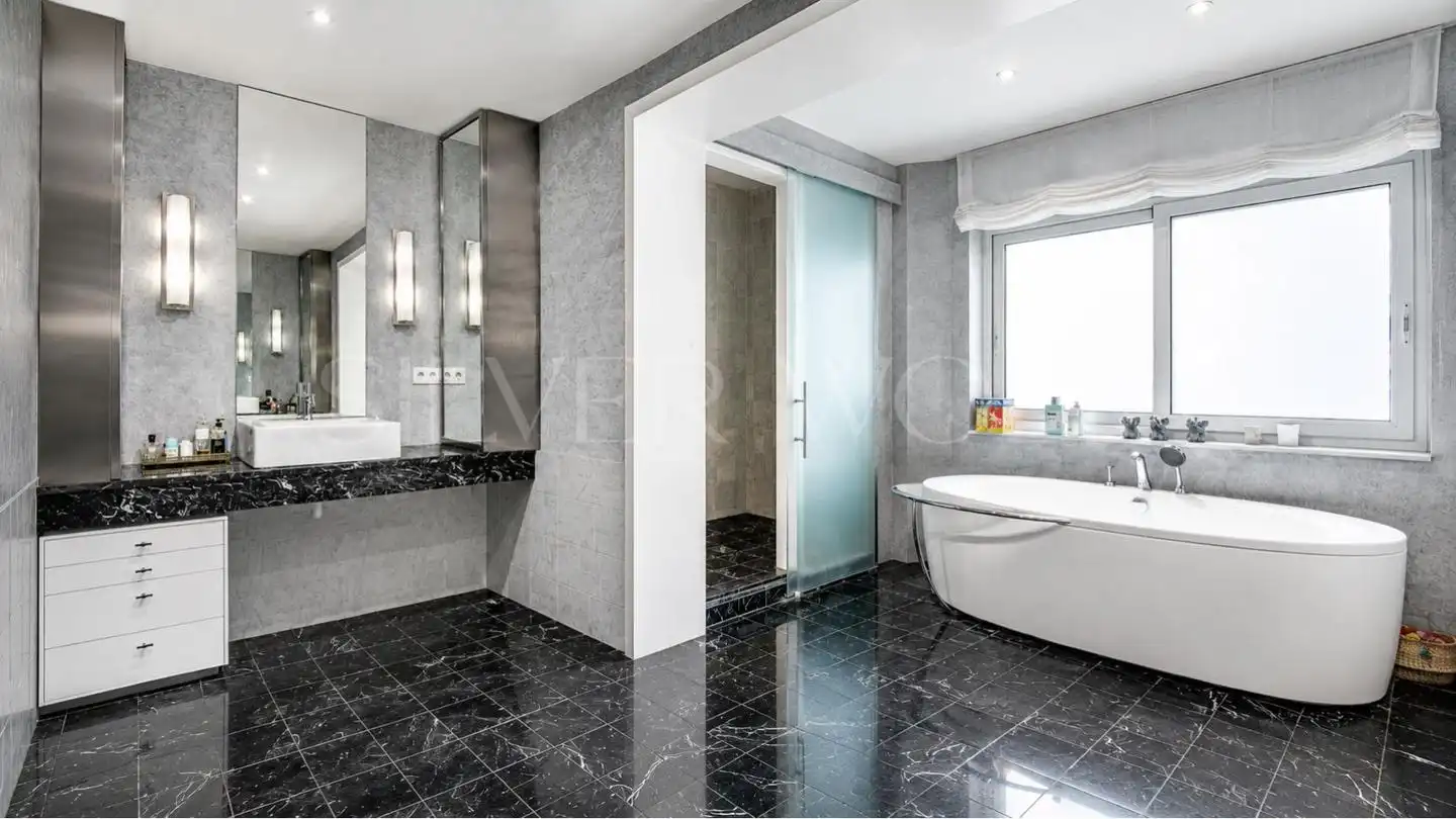 Baño de Casa o chalet en venta en Sant Cugat del Vallès con Aire acondicionado, Calefacción y Jardín privado