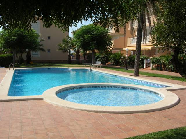 Planta baja en Alquiler en Carrer Doctor Fleming en Piles