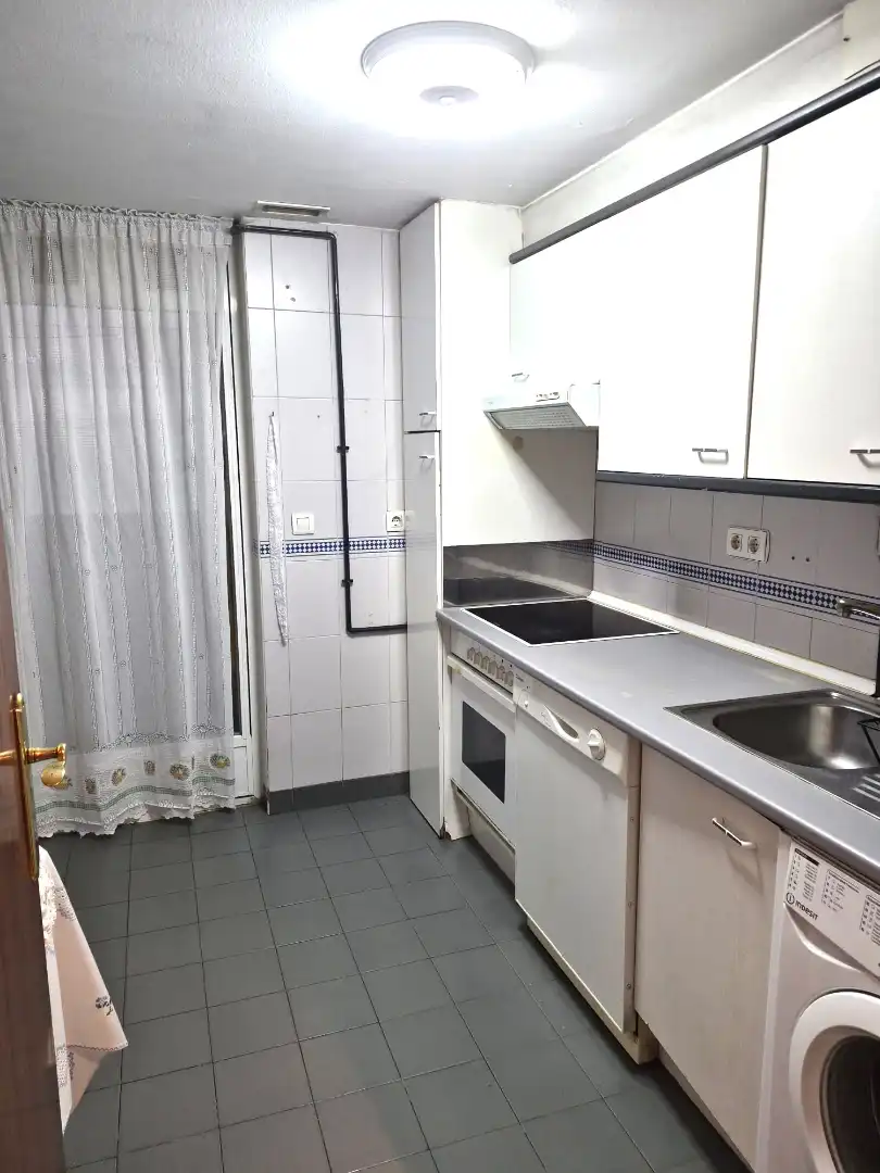 Wohnung mit Aufzug zum Verkauf in Calle Somorrostro, imagen 2