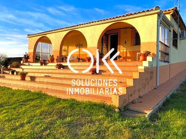 Casa-chalet en Venta en Diseminados en Torrejoncillo