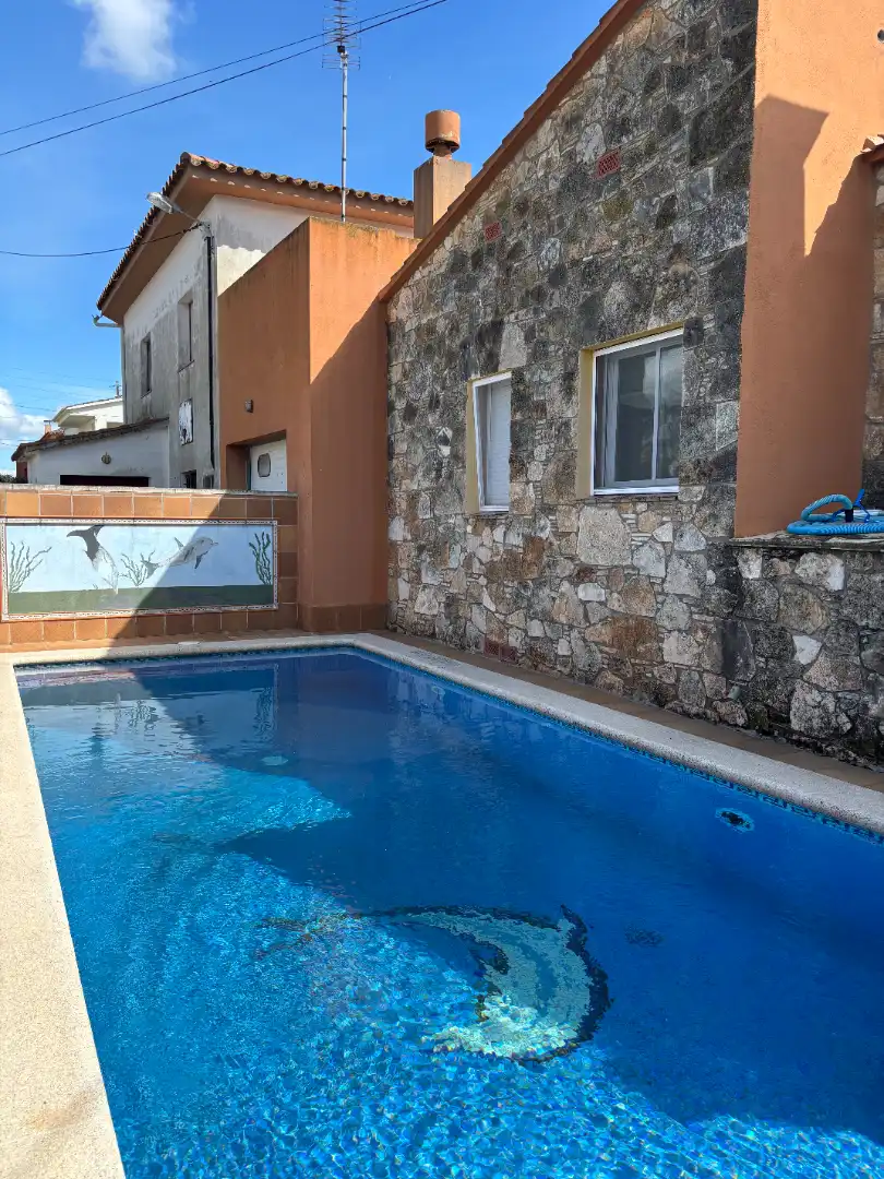 Piscina de Casa o chalet en venta en Fortià con Aire acondicionado, Calefacción y Jardín privado