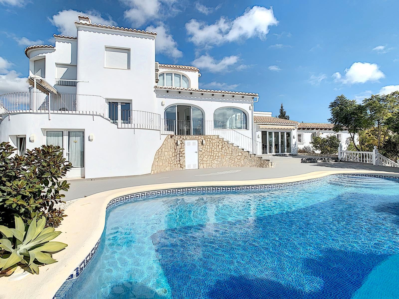 Piscina de Casa o xalet en venda en Benitachell / El Poble Nou de Benitatxell amb Aire condicionat, Calefacció i Jardí privat