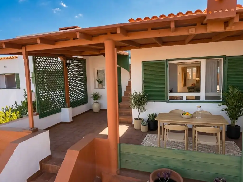 Terrassa de Casa o xalet en venda en La Oliva amb Jardí privat, Terrassa i Moblat
