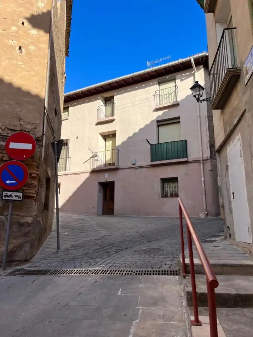 Vista exterior de Dúplex en venda en Tudela amb Calefacció