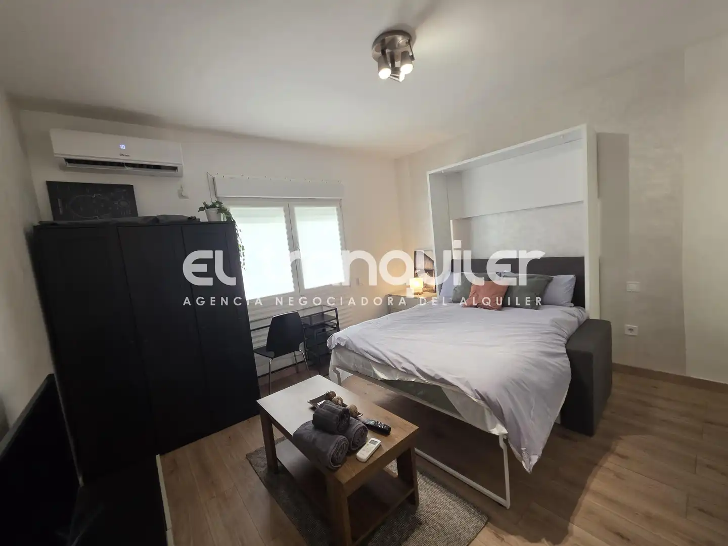 Schlafzimmer von Wohnung zur Miete in Madrid mit Klimaanlage, Möbliert und Waschmaschine