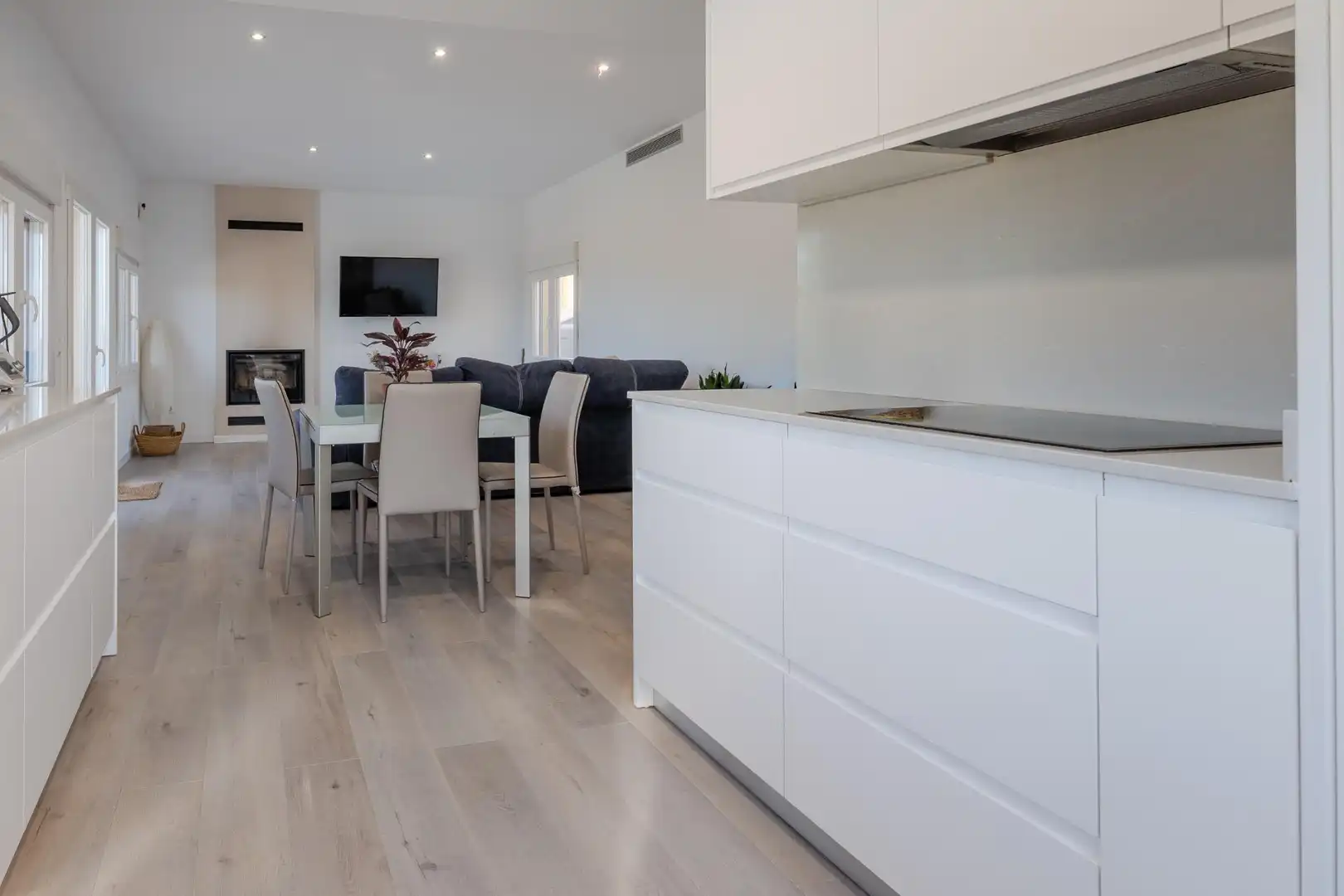 Cocina de Casa o chalet en venta en Bàscara con Aire acondicionado, Jardín privado y Parquet