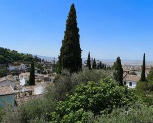 Vista exterior de Àtic de lloguer en  Granada Capital amb Calefacció, Terrassa i Moblat