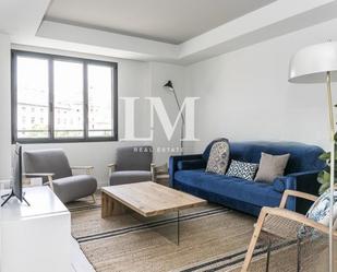 Living room of Apartment to rent in  Barcelona Capital  with Air Conditioner, Heating and Community pool
