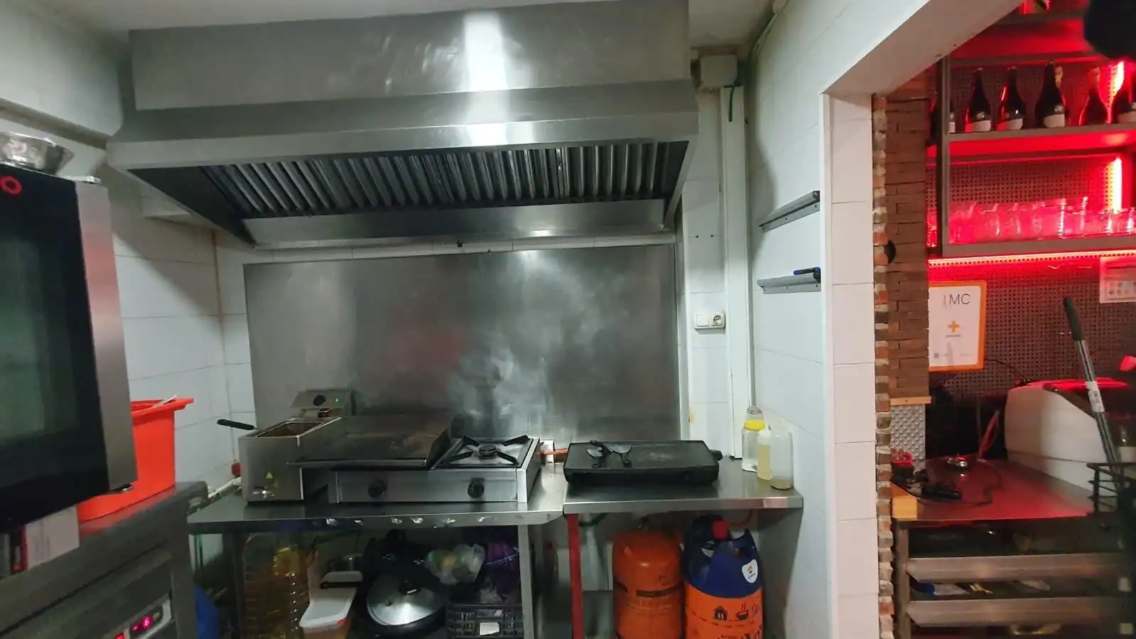 Cuina de Local de lloguer en Torrent amb Aire condicionat i Moblat