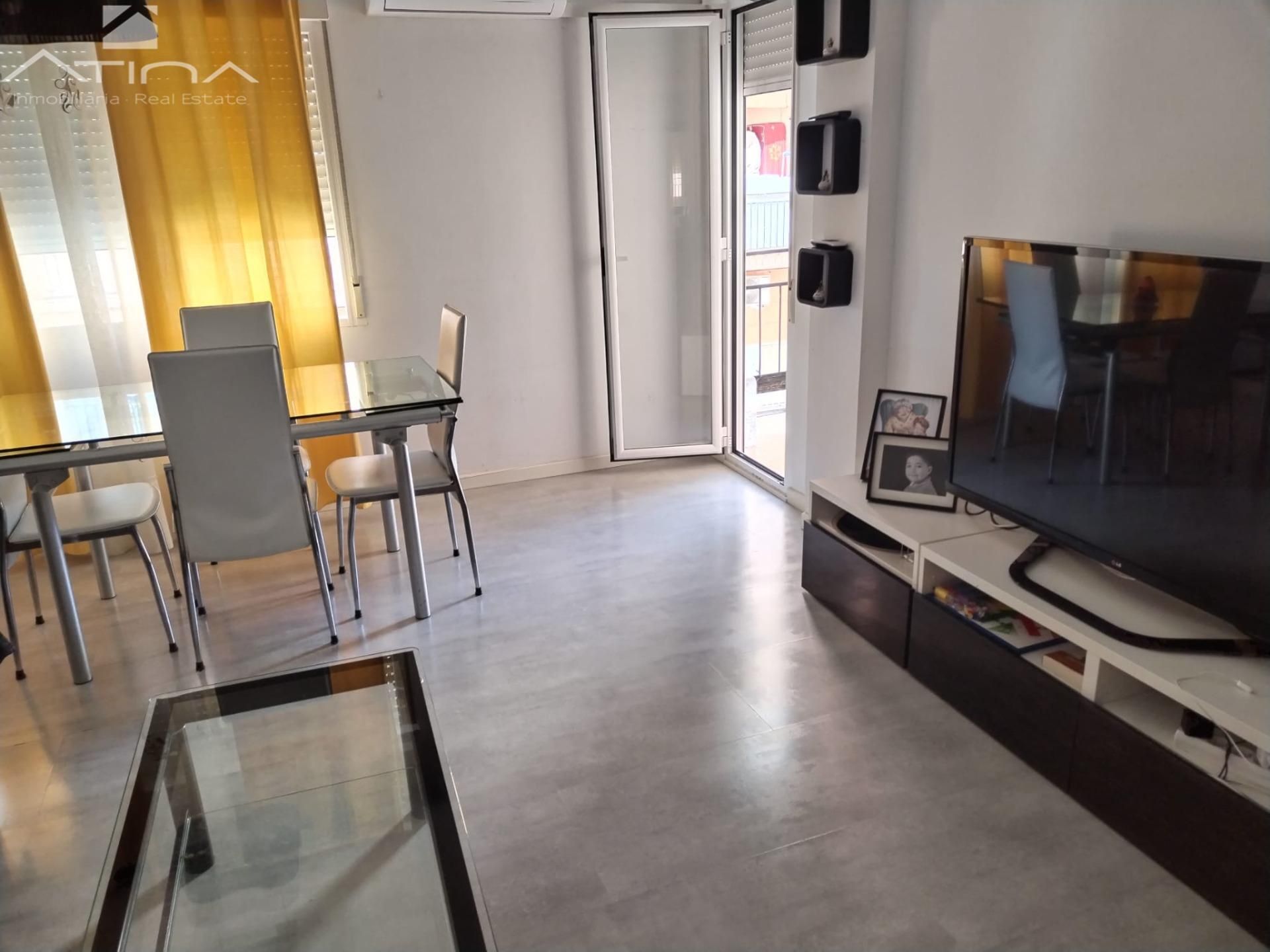 Sala d'estar de Pis en venda en Gandia amb Aire condicionat, Terrassa i Balcó