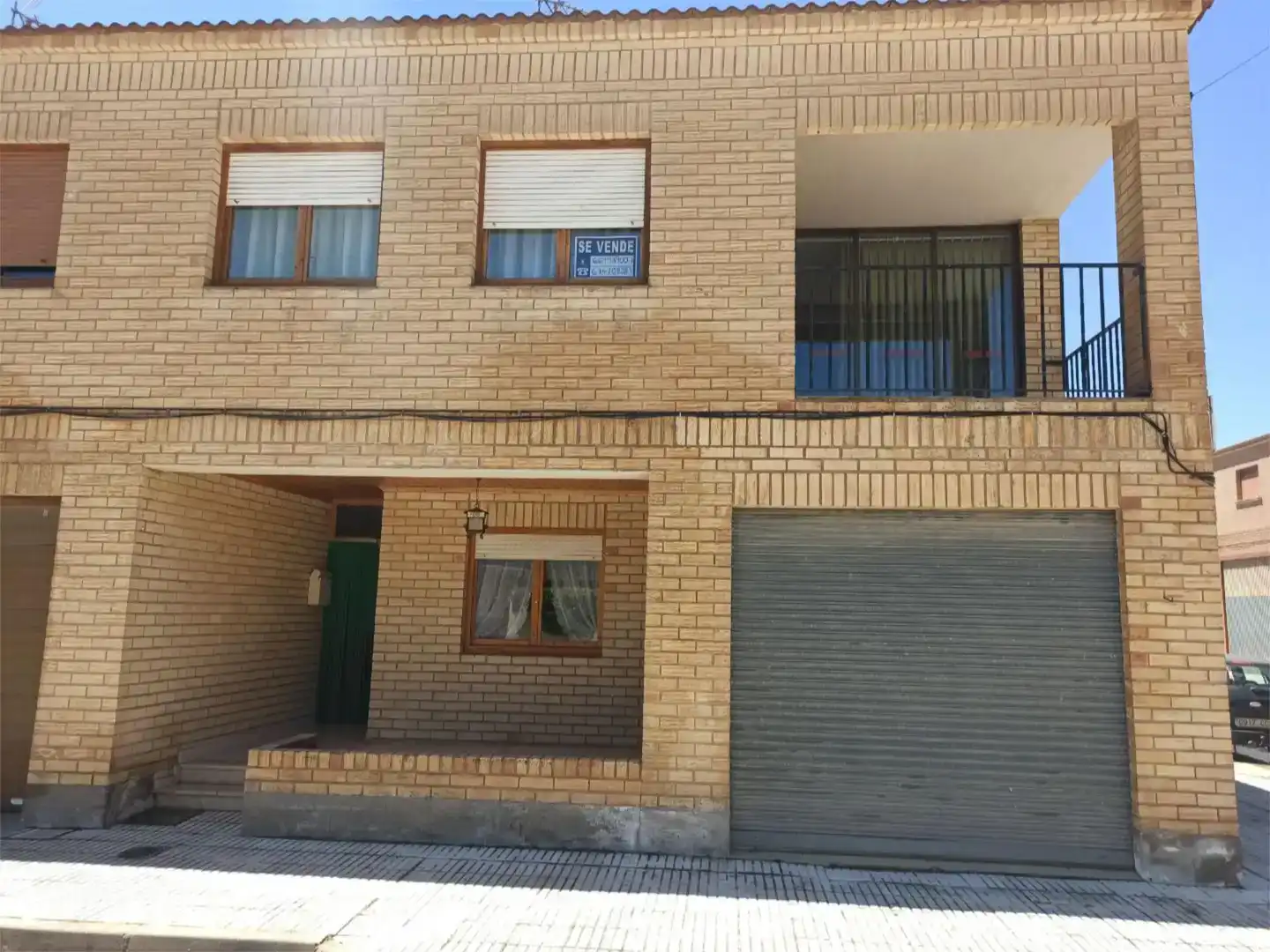 Vista exterior de Casa adosada en venda en Sádaba amb Traster, Moblat i Balcó