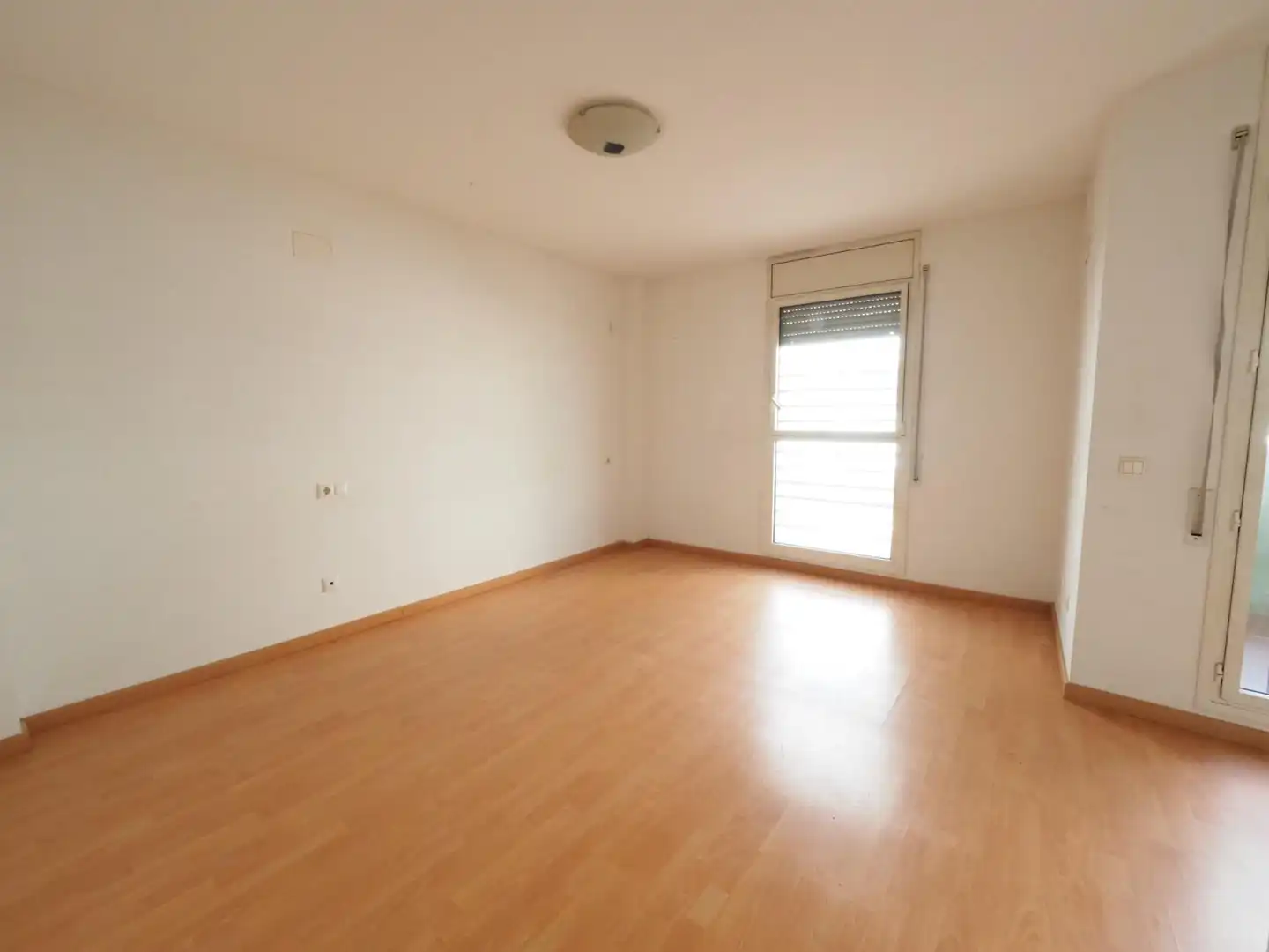 Schlafzimmer von Maisonette zum Verkauf in Vila-seca mit Parkett