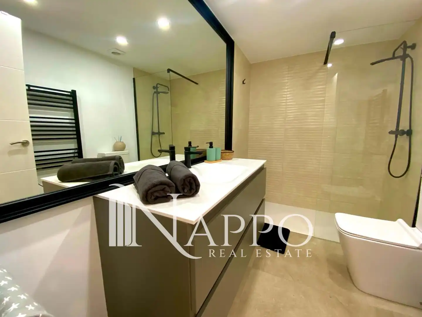 Bathroom of Flat for rent in Calvià  with Air Conditioner, Heating and Terrace