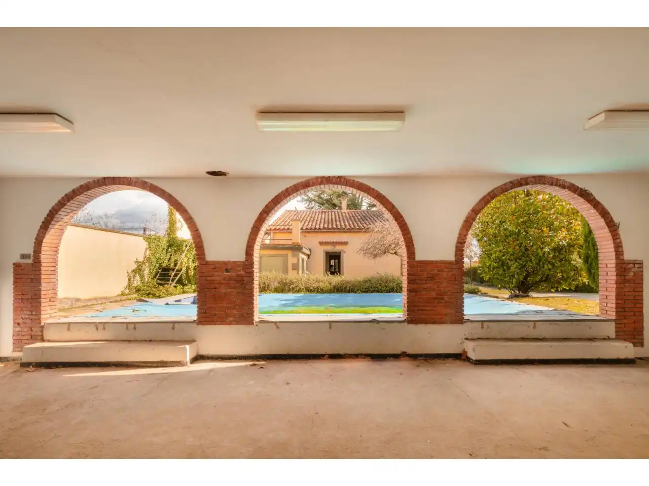 Piscina de Casa o xalet en venda en Torelló amb Calefacció, Jardí privat i Terrassa